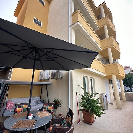 Apartments Edona Улцин Екстериор снимка