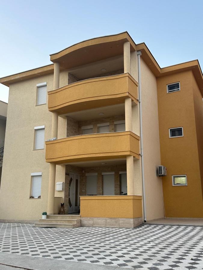 Apartments Edona Улцин Екстериор снимка
