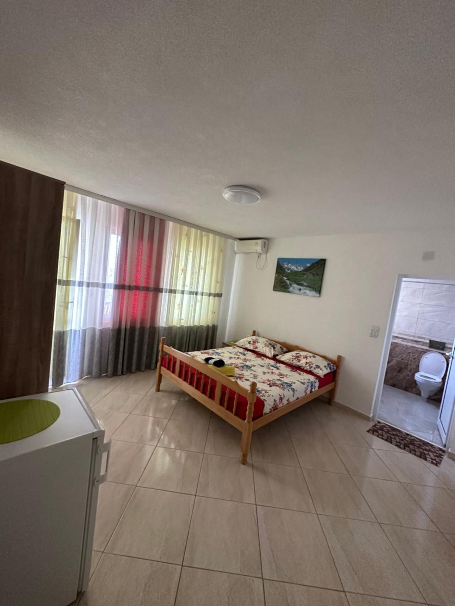 Apartments Edona Улцин Екстериор снимка